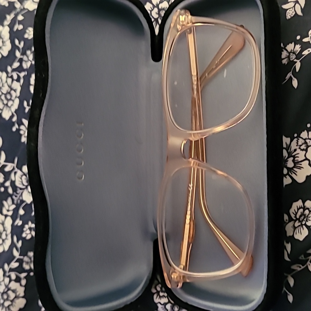 Gucci Pink Transparent frames